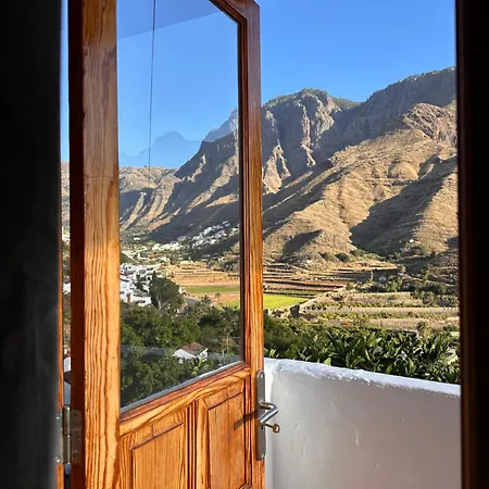Abrazo De Tamadaba Agaete (Gran Canaria)